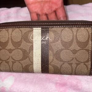 Coach Tan and Cream Signature Wallet